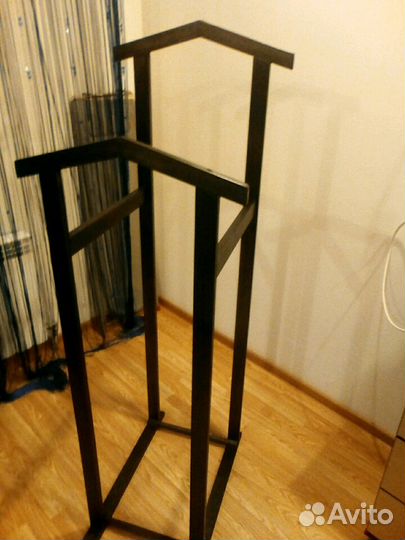 Вешалка напольная (слуга)