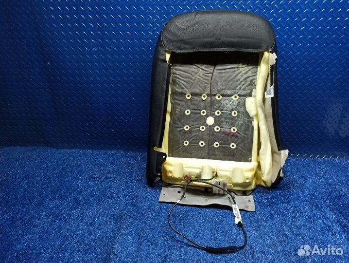 Обивка обшивка сиденья передняя правая Bmw F30