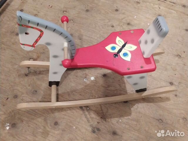 Лошадь качели