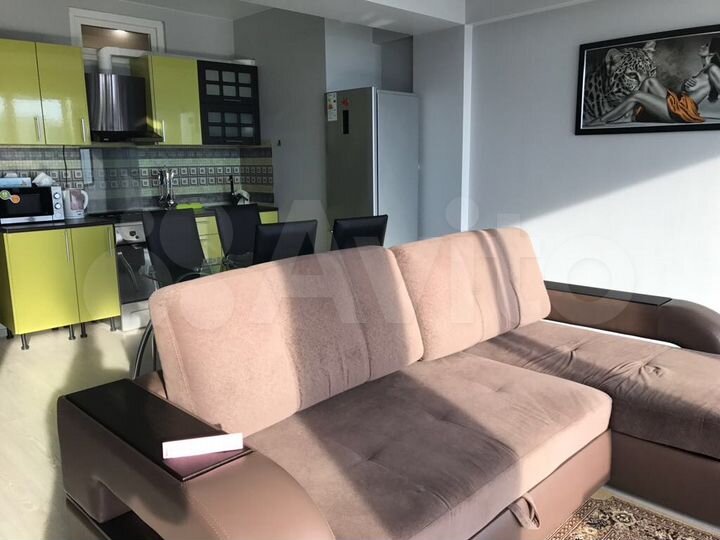 3-к. квартира, 80 м², 6/10 эт.