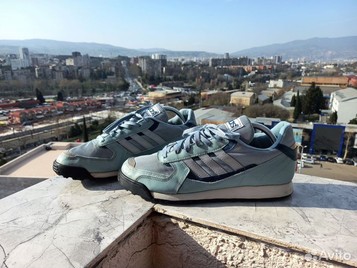 Винтажные кроссовки Adidas 90's - 44