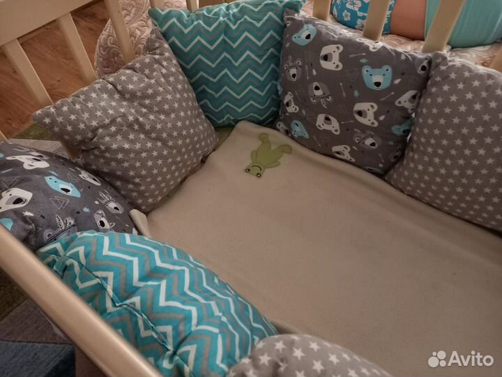 Бортики в детскую кроватку