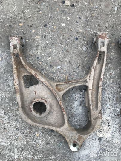 Рычаг задний Mercedes-Benz R-Class W251