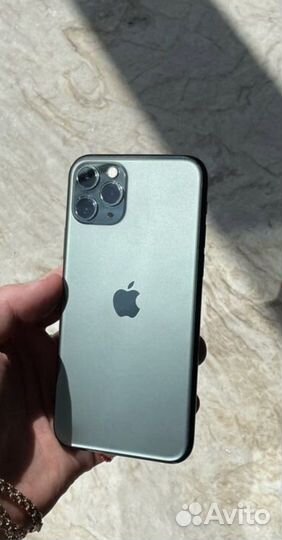 Телефон iPhone 11 про