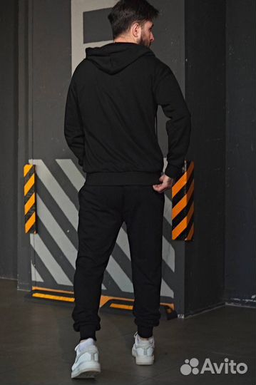 Спортивный костюм Moncler