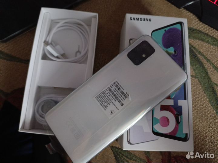 Samsung Galaxy A51, 4/64 ГБ