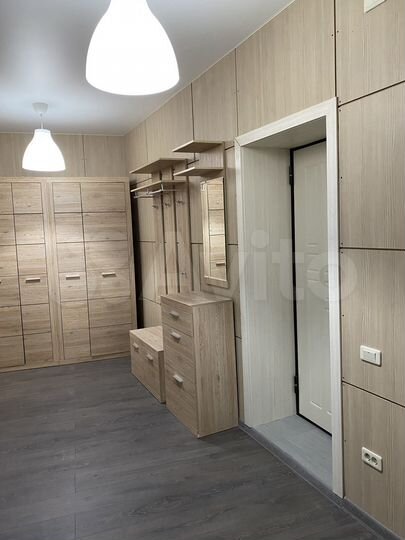 2-к. квартира, 60 м², 1/3 эт.