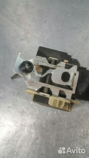 Ремень безопасности передний правый Opel Astra F69