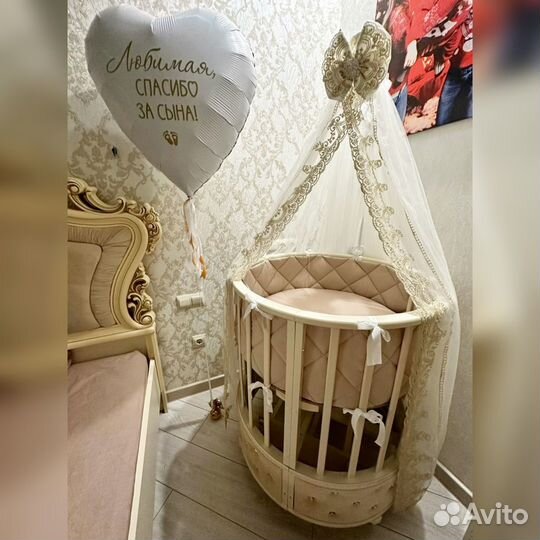 Кроватка с маятником