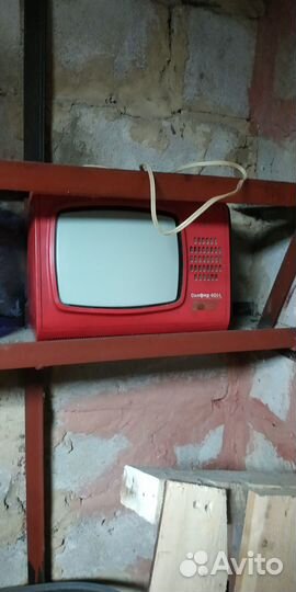 Телевизор 