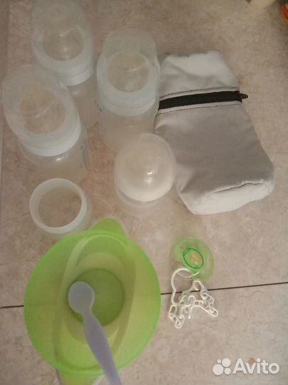 Бутылочки для кормления малыша