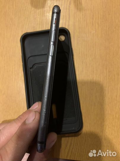 Телефон iPhone 8 64 gb