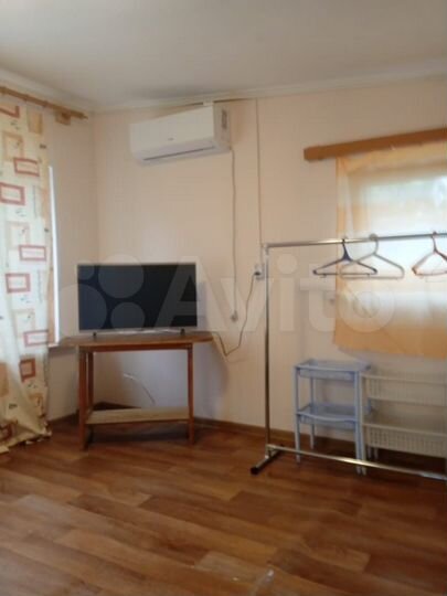 Дом 20 м² на участке 10 сот.