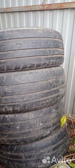 Bridgestone Ecopia EP200 215/55 R17 94