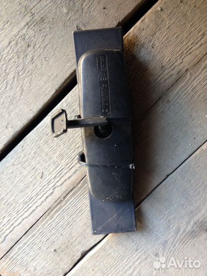 Зеркало заднего вида