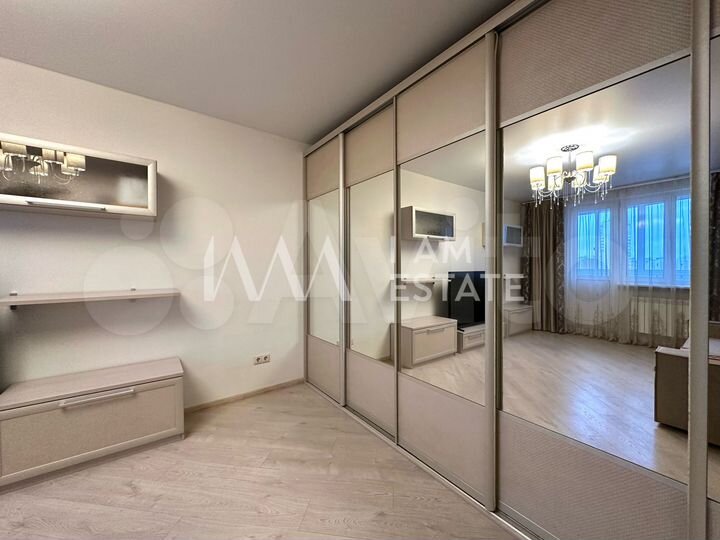 2-к. квартира, 54 м², 10/17 эт.