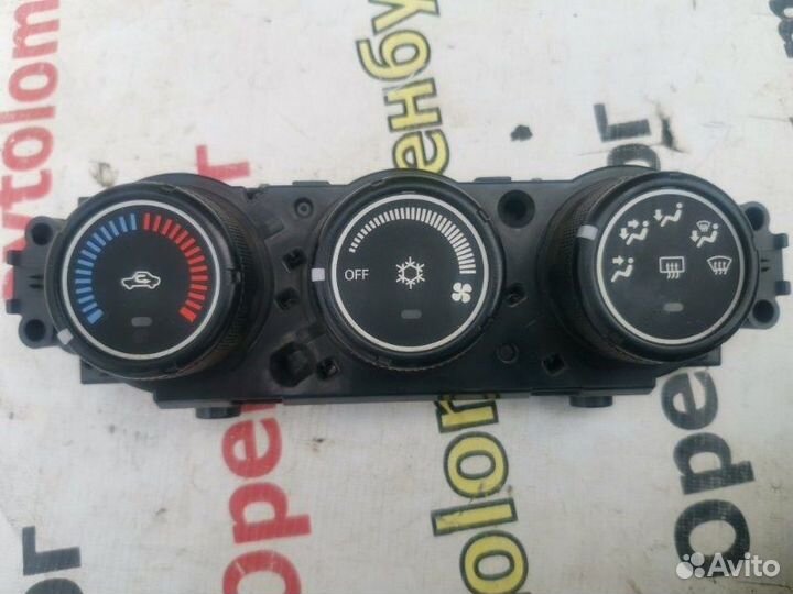 Блок управления отопителем Mitsubishi Lancer 10