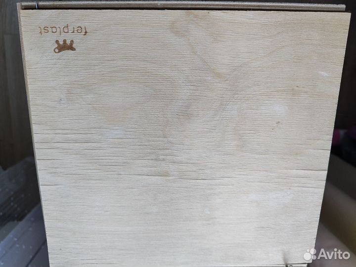 Домик-гнездо для кореллы