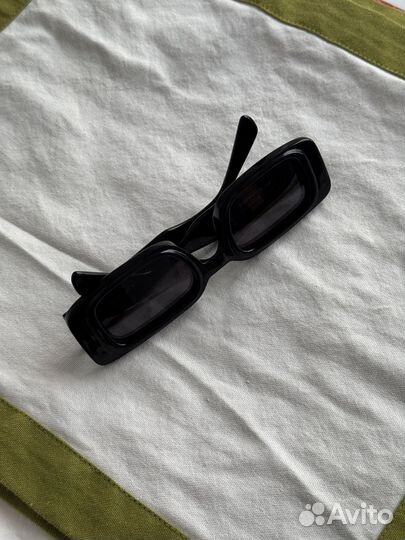 Солнцезащитные очки monochrome