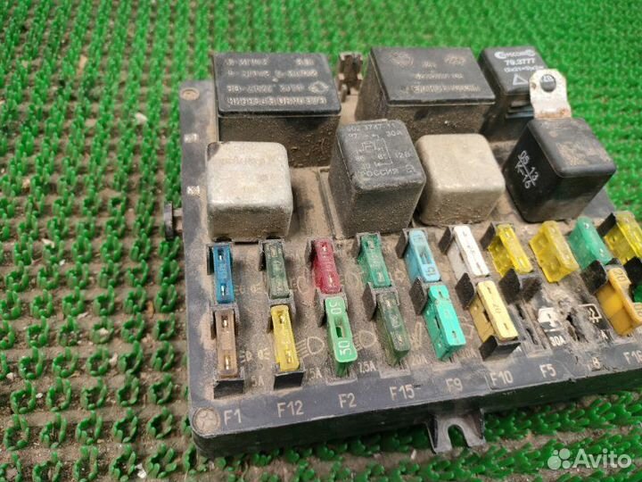 Блок предохранителей Chevrolet Niva 2005