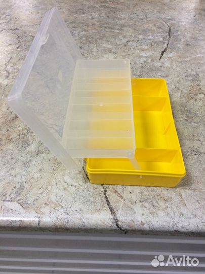 Коробка рыболовная