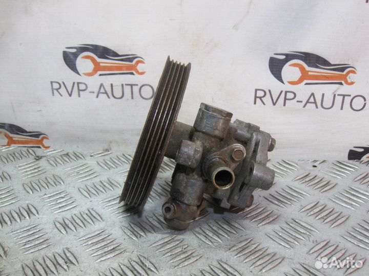 Насос гидроусилителя Mitsubishi Mirage 1996-2002