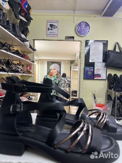 Босоножки женские 39 размер