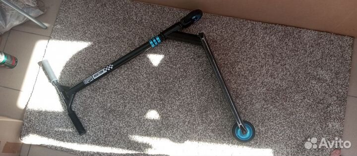 Трюковой самокат reaction