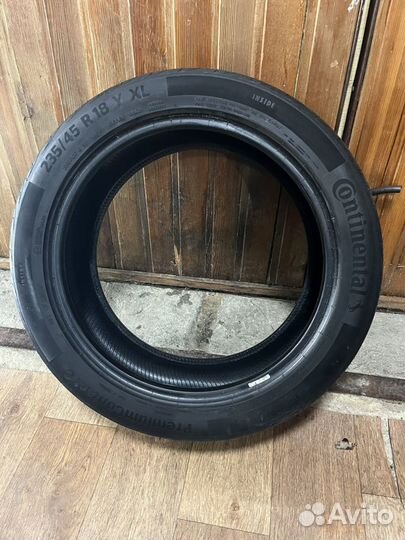 Continental PremiumContact 6 235/45 R18 98Y