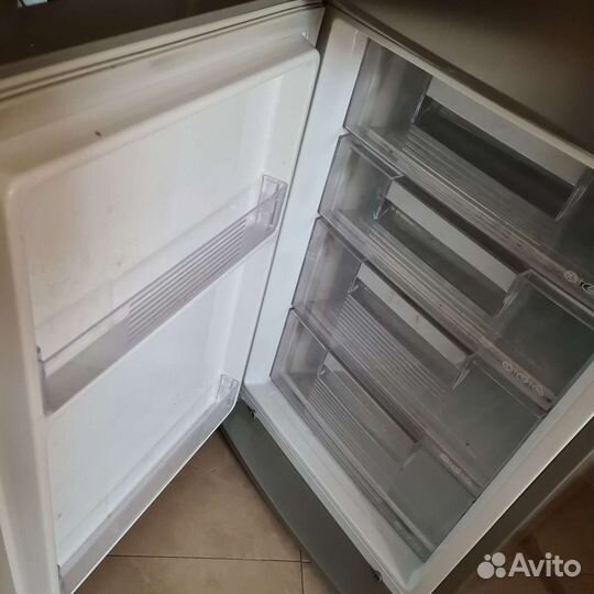 Холодильник бу, на запчасти