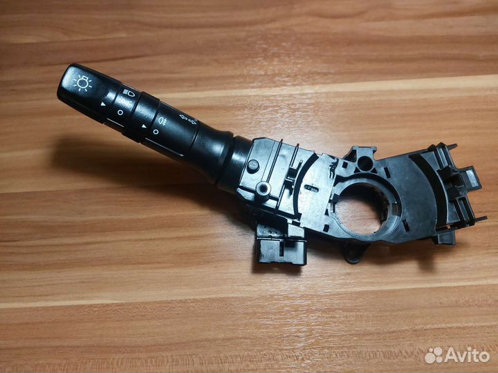 Переключатель подрулевой Hyundai i20