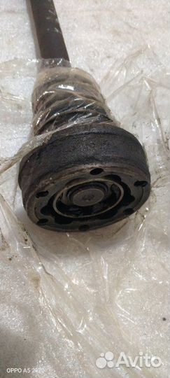 Привод левый Volkswagen Golf MK3 AEE 1996