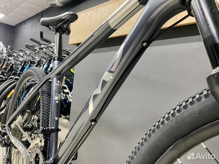 Навый карбоновый велосипед