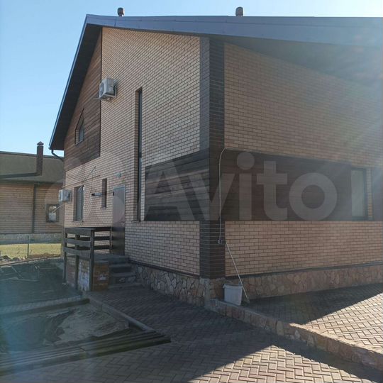 Дом 177 м² на участке 9,4 сот.