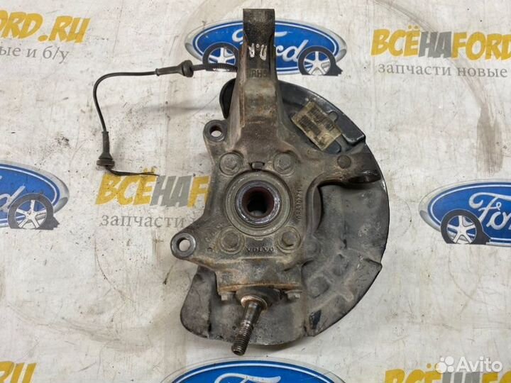 Кулак поворотный передний правый Volvo Xc90 1 2.5T