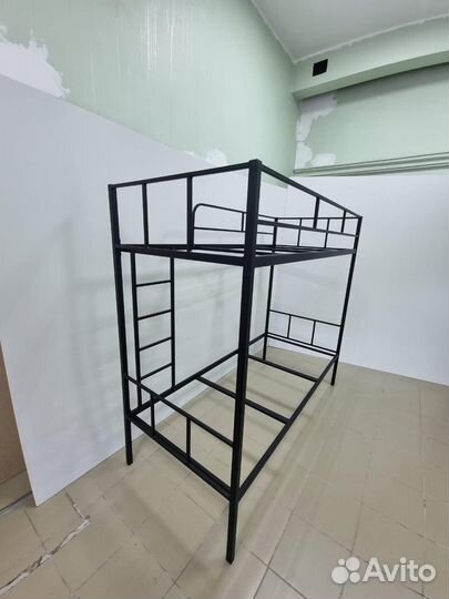 Крепкая антивандальная кровать