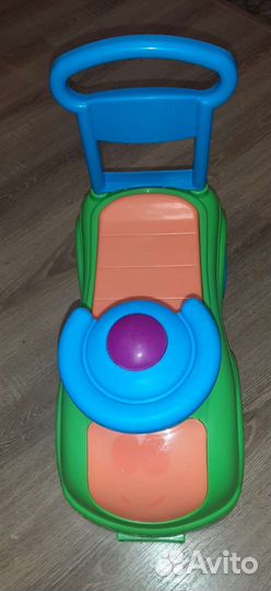 Машинка каталка, электромобиль толокар