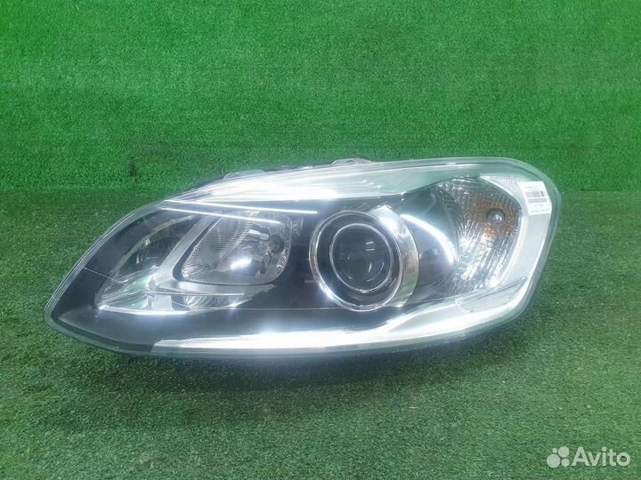 Фара левая Volvo XC60