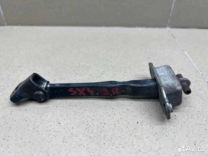 Ограничитель двери задний правый Suzuki Sx4 седан