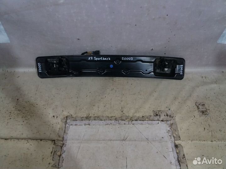 Ауди A7 C7 2010- Механизм спойлера багажника 20003