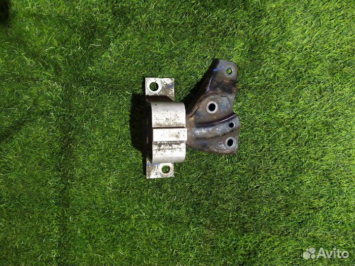 Опора двигателя (Подушка) правая Renault Logan