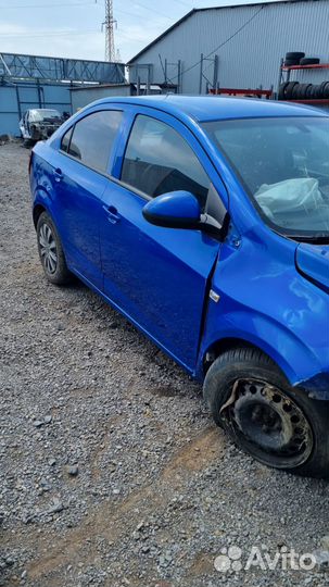 Chevrolet Aveo T300 на запчасти (F16D4)