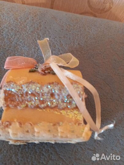 Елочная игрушка шкатулка