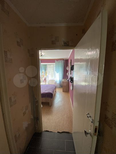 2-к. квартира, 54 м², 1/4 эт.