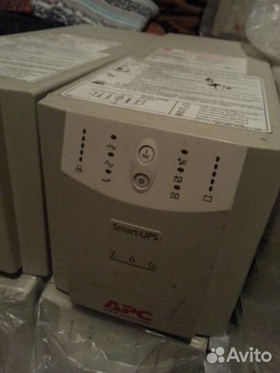 Ибп APC Smart-UPS 700