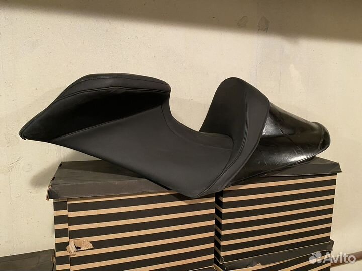 BRP 300 RS сиденье