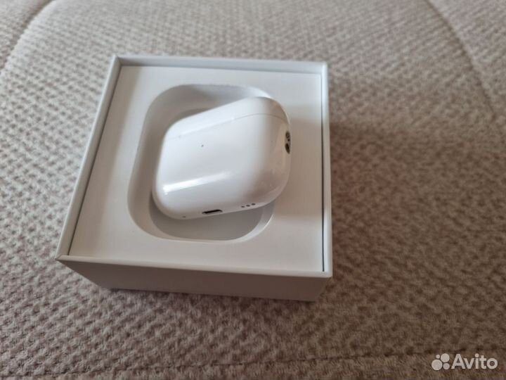 Наушники Apple AirPods Pro 2nd generation