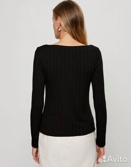 Джемпер женский с вырезом в рубчик