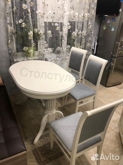 Столы и стулья