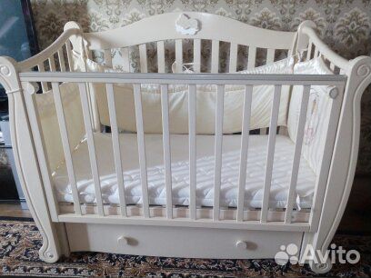 Кровать детская + матрас новый зима - лето,маятник